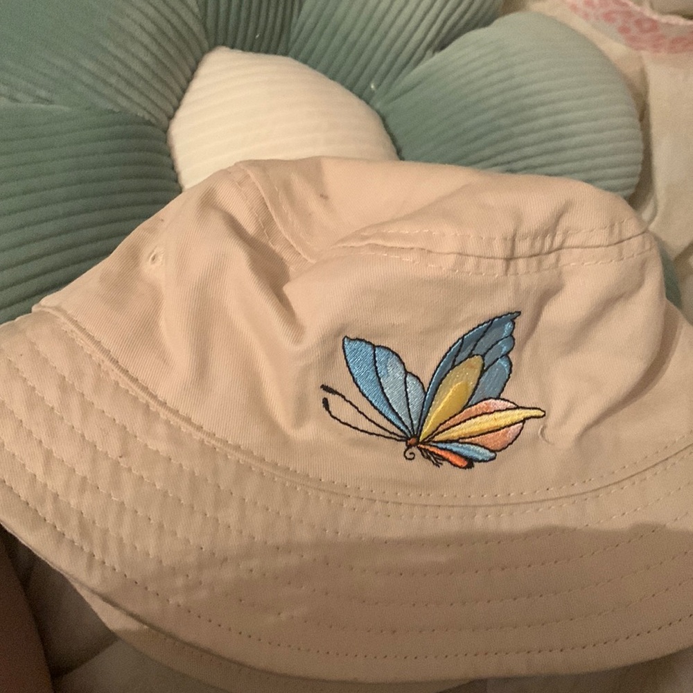 Butterfly bucket hat